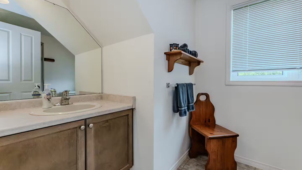 Photo of Bathroom in Lion's Head
