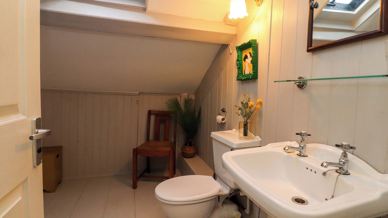 Photo of Bathroom in Giggleswick