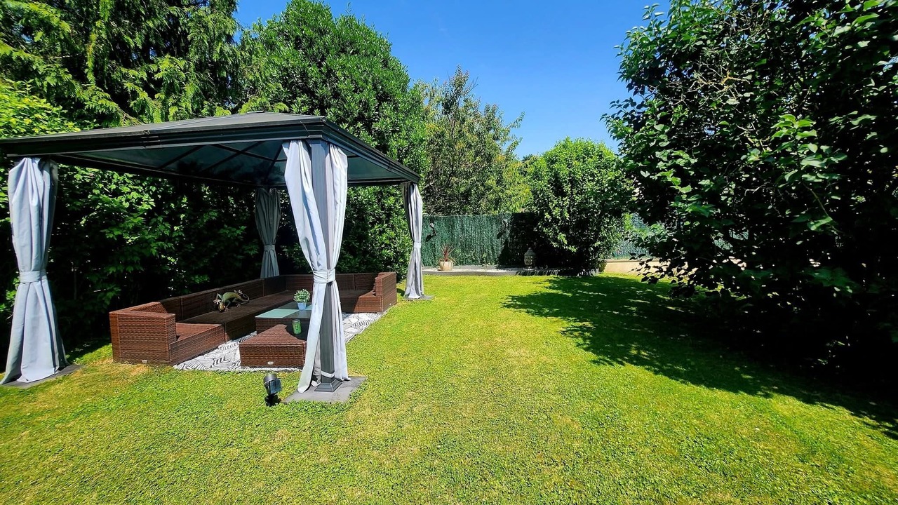 Photo of Outdoor in Villeron
