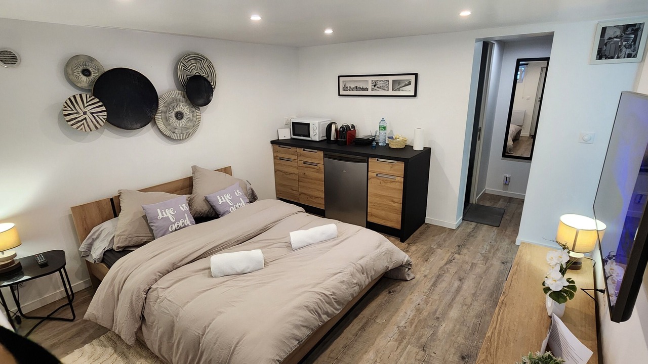 Photo of Bedroom in Villeron