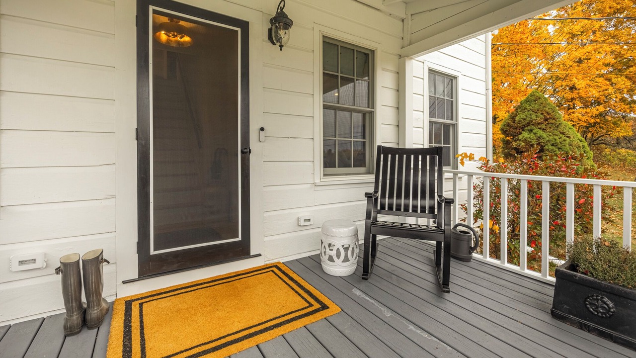 Photo of Patio Balcony in Hollowville