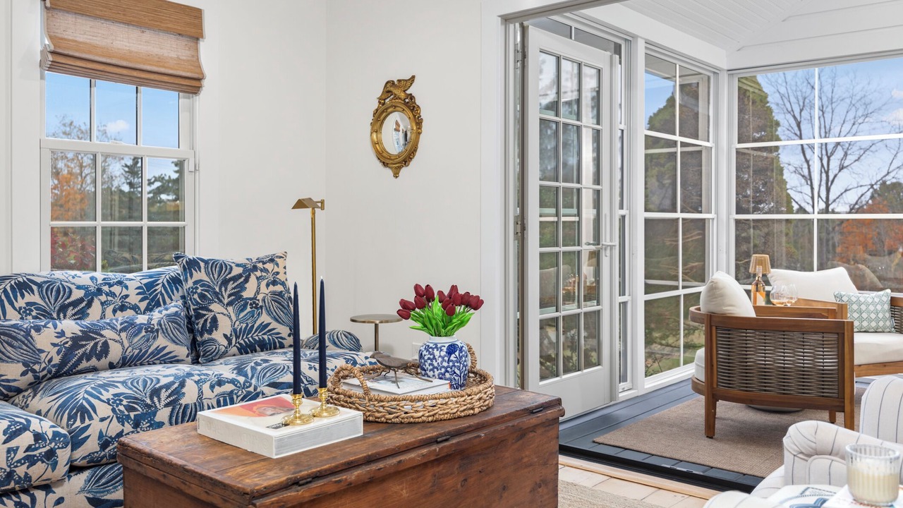 Photo of Livingroom in Hollowville