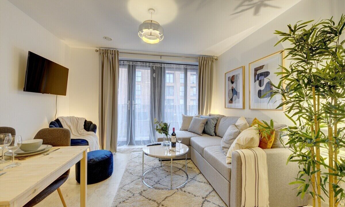 Photo of Livingroom in Gloucester