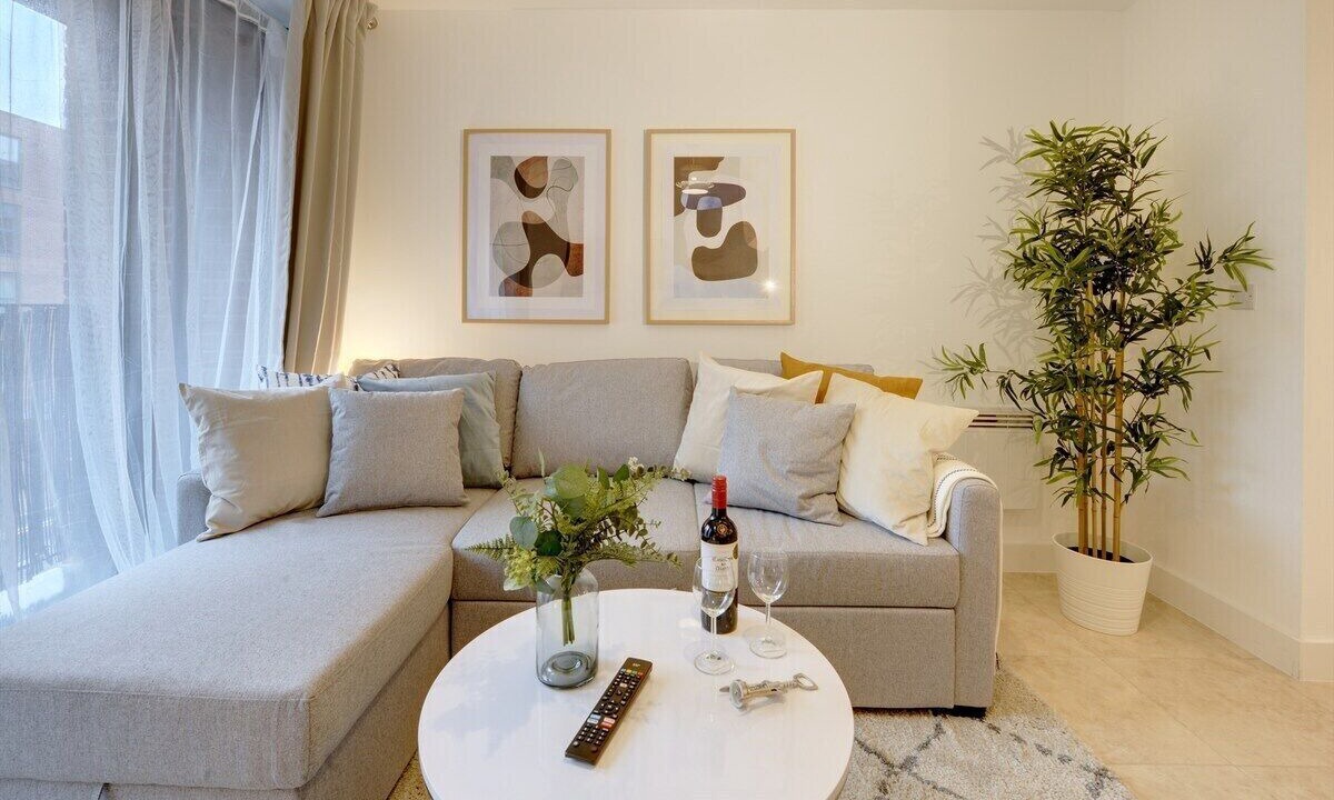 Photo of Livingroom in Gloucester