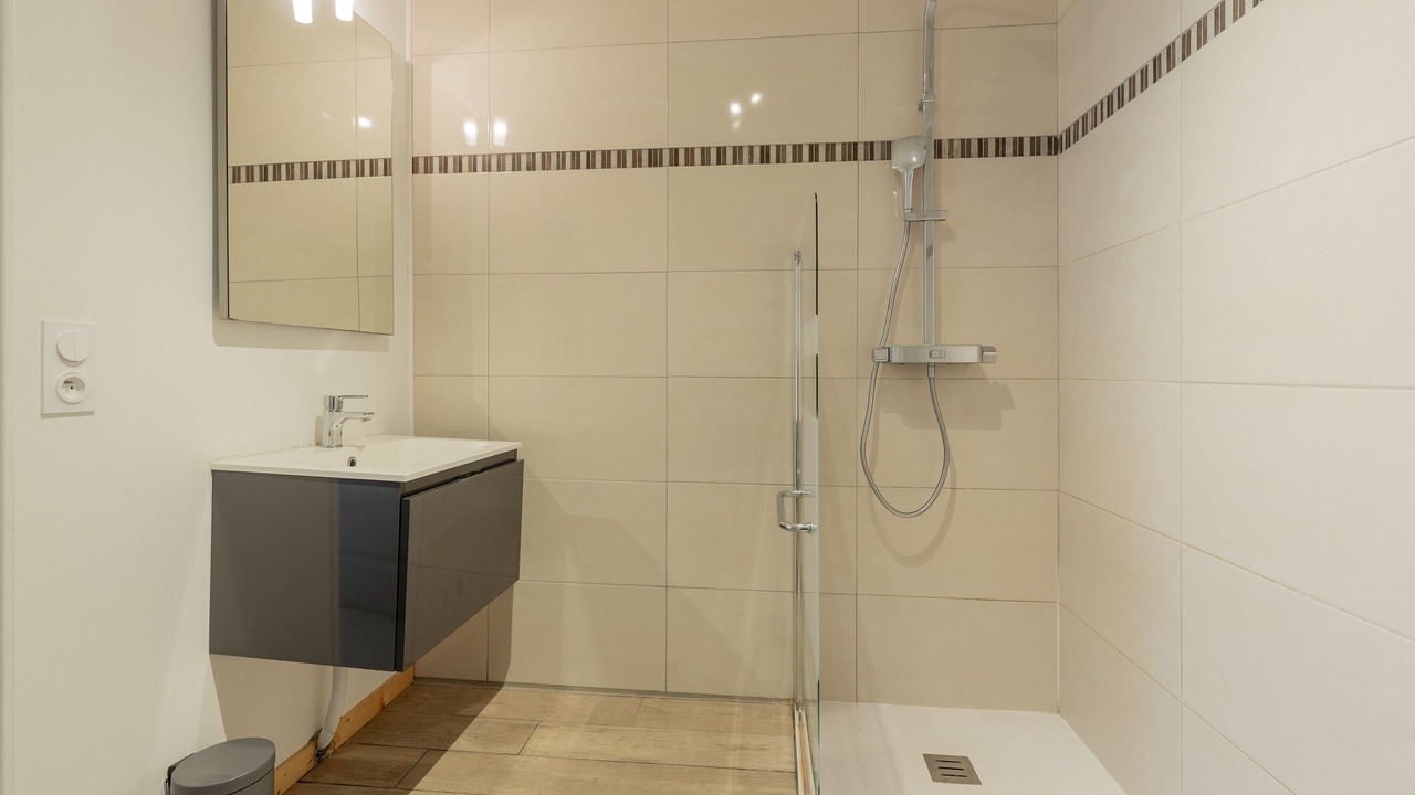 Photo of Bathroom in Baromesnil