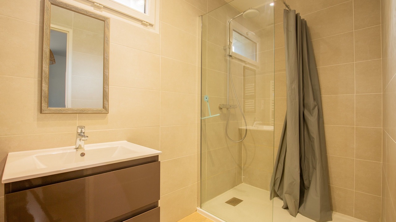 Photo of Bathroom in Baromesnil