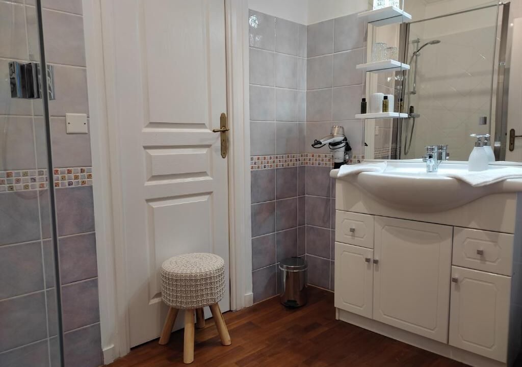 Photo of Bathroom in Oloron-Sainte-Marie