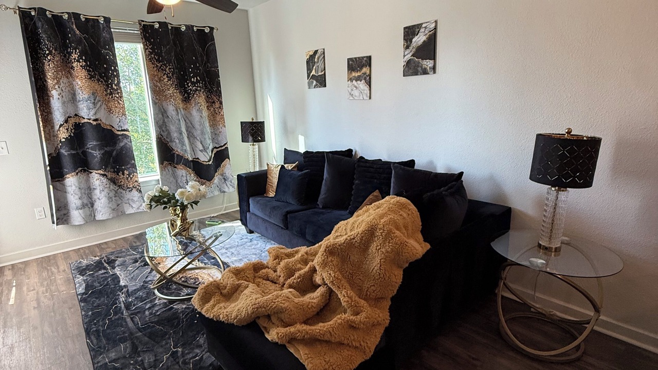 Photo of Livingroom in Old East Dallas