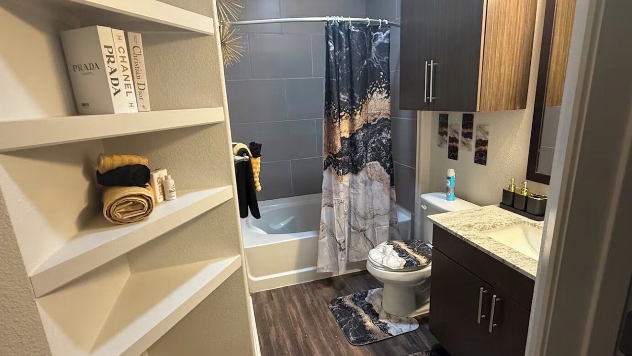 Photo of Bathroom in Old East Dallas