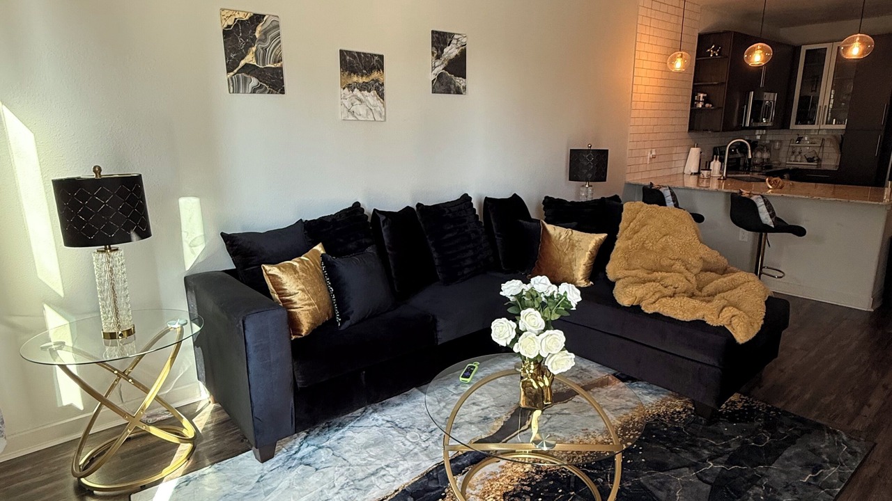 Photo of Livingroom in Old East Dallas