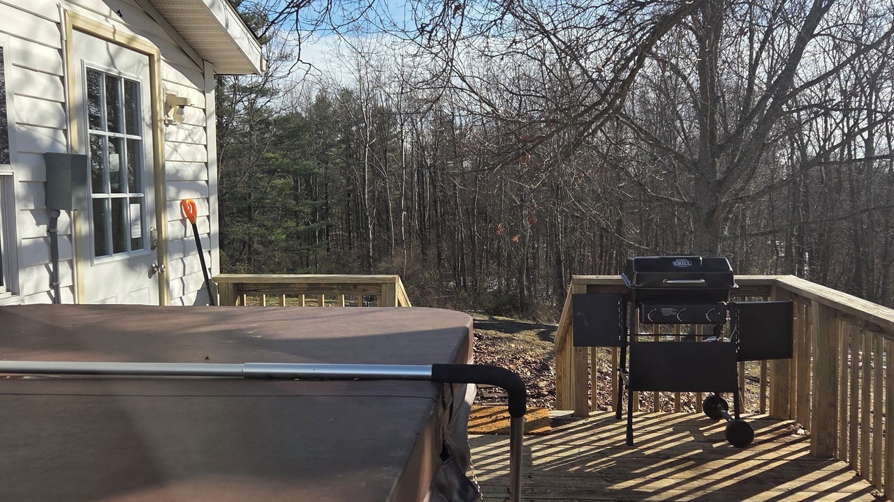 Photo of Patio Balcony in Nelsonville