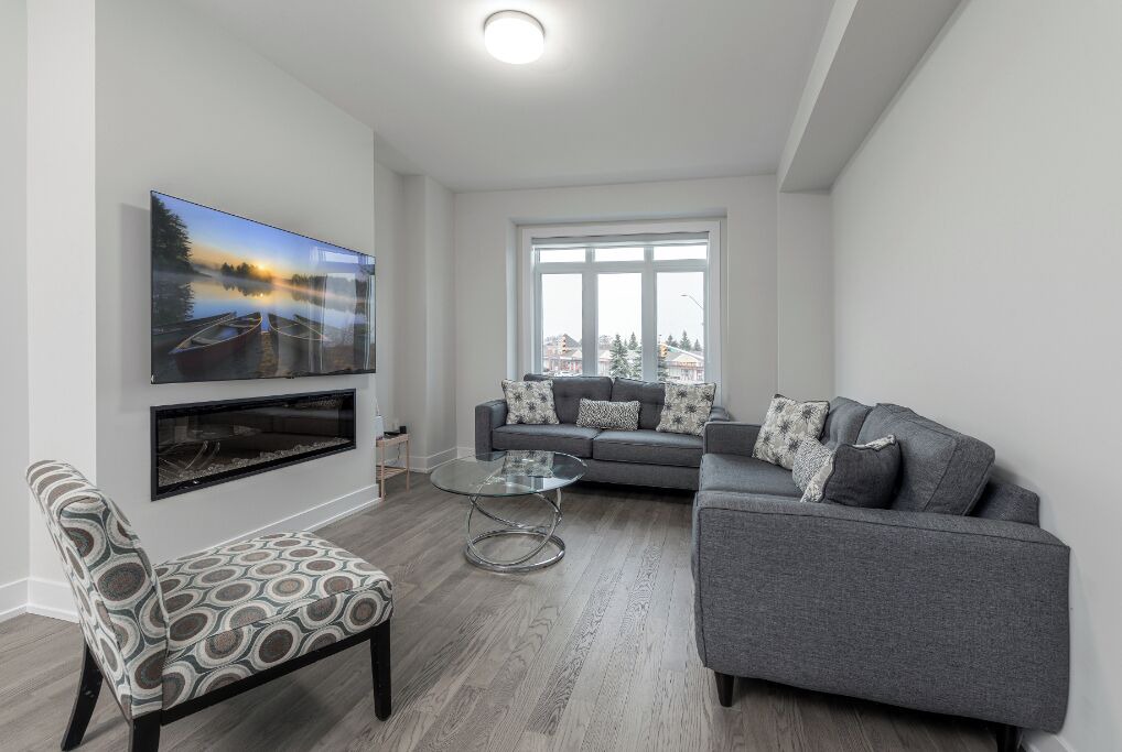 Photo of Livingroom in West Oak Trails