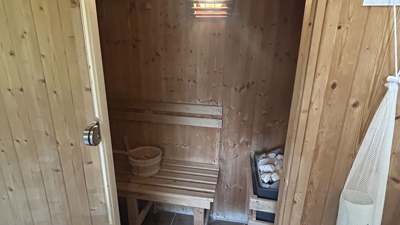 Photo of Others in Diss