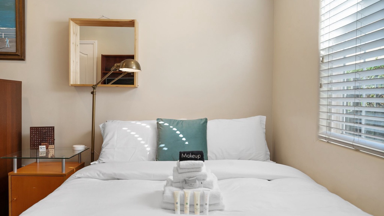 Photo of Bedroom in Burbank