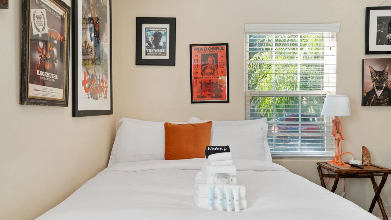 Photo of Bedroom in Burbank
