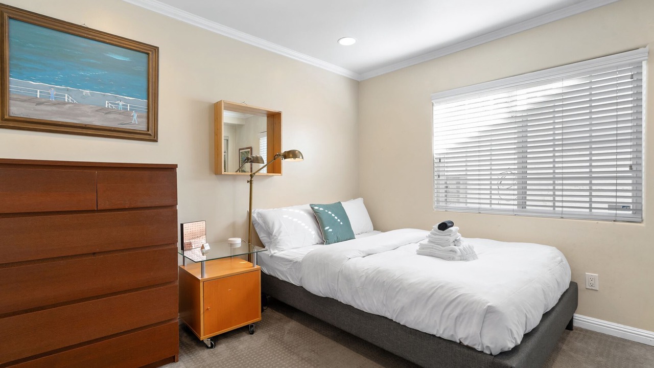 Photo of Bedroom in Burbank