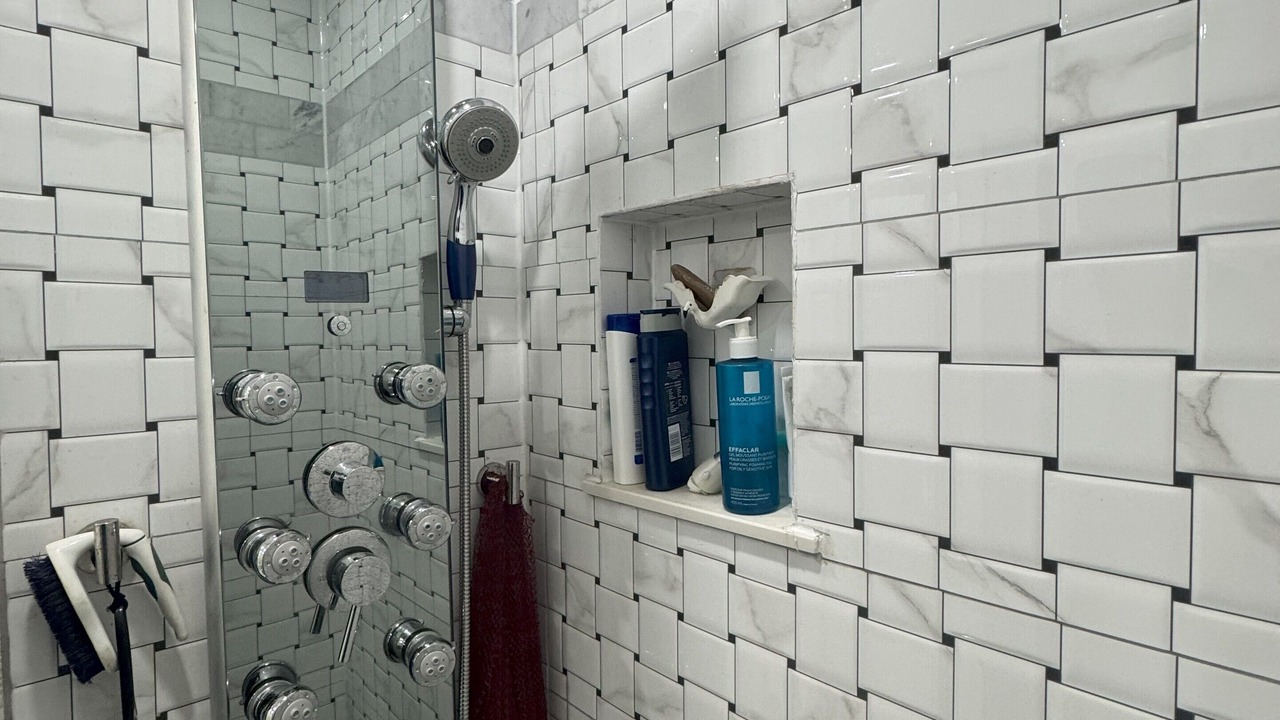 Photo of Bathroom in Central Erin Mills