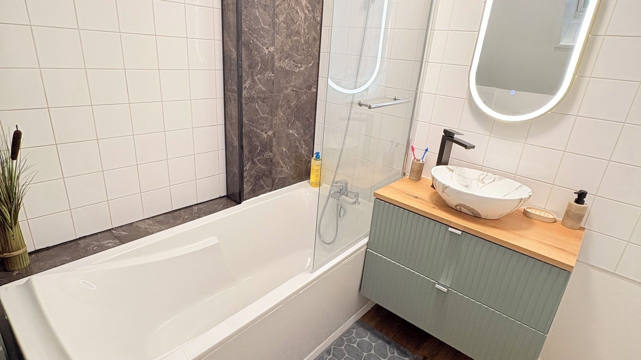 Photo of Bathroom in Lapalisse