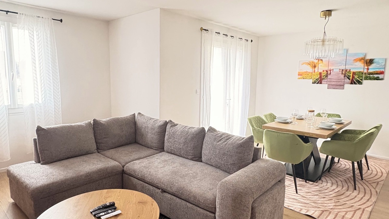 Photo of Livingroom in Lapalisse