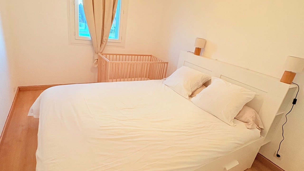 Photo of Bedroom in Lapalisse