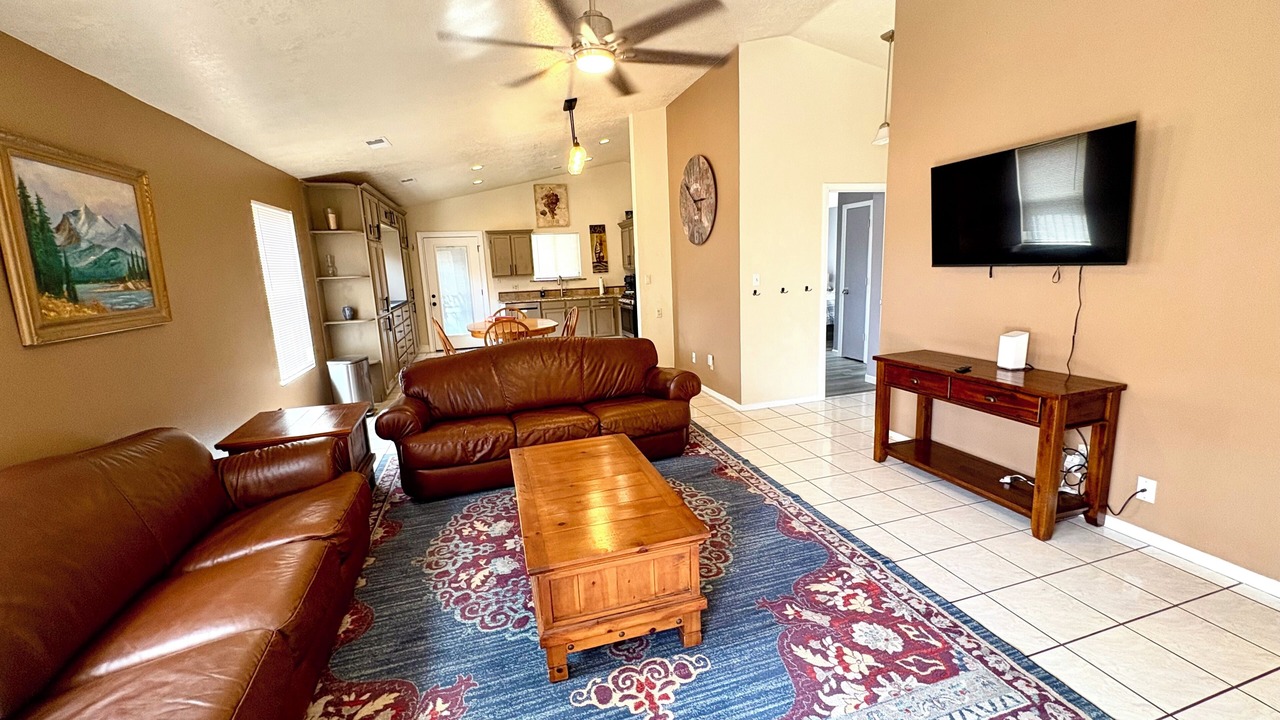 Photo of Livingroom in Ladera West