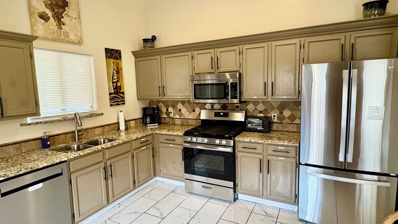 Photo of Kitchen in Ladera West