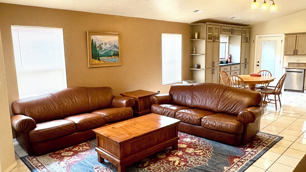 Photo of Livingroom in Ladera West