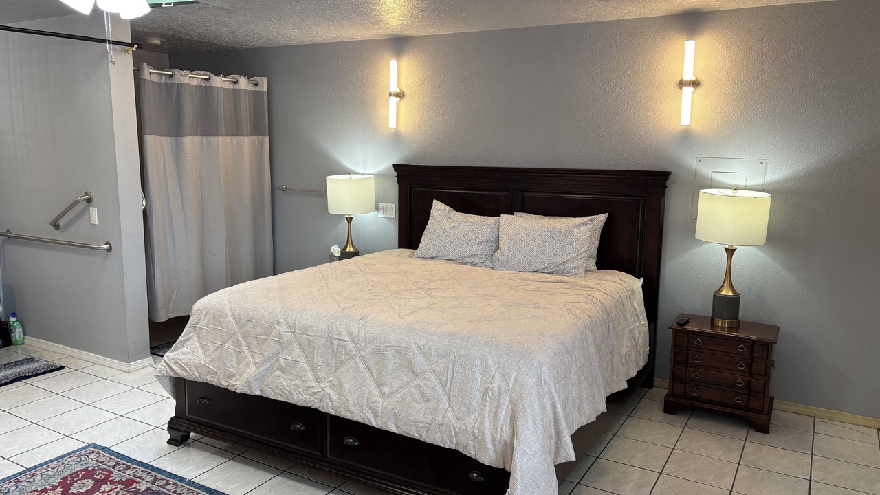 Photo of Bedroom in Ladera West
