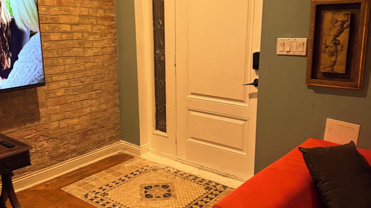Photo of Livingroom in Near West Side