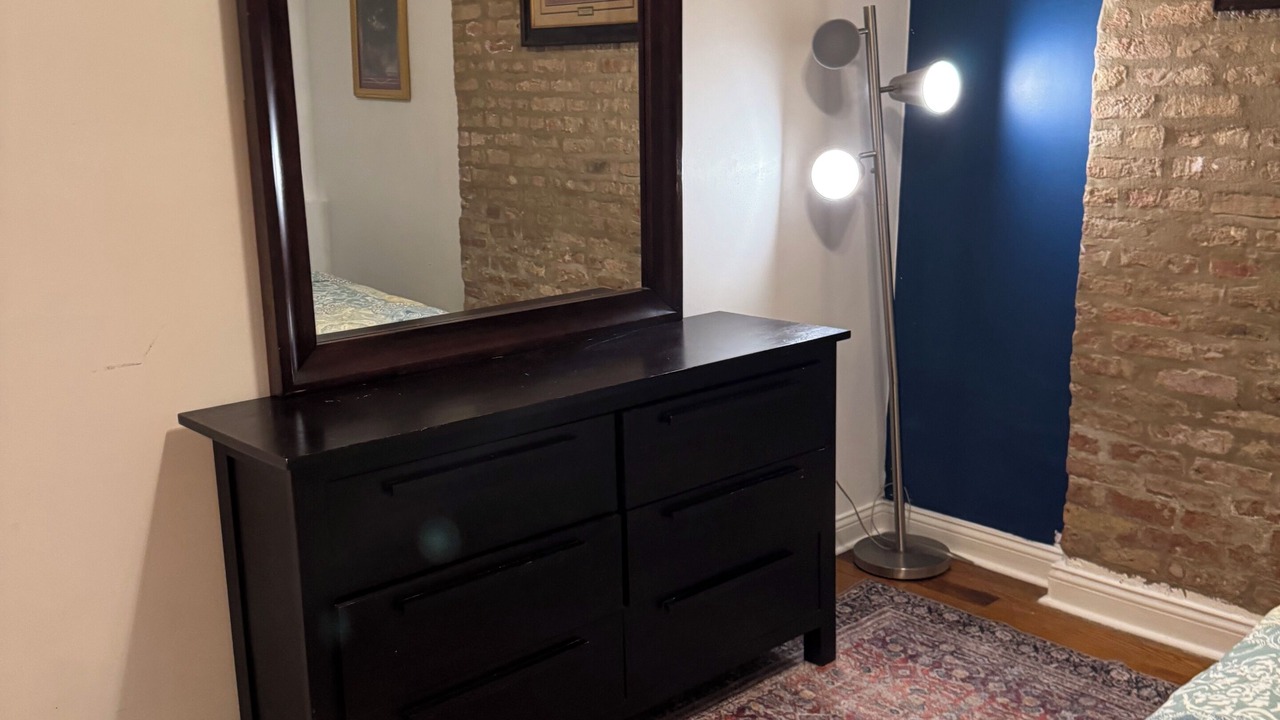 Photo of Bedroom in Near West Side