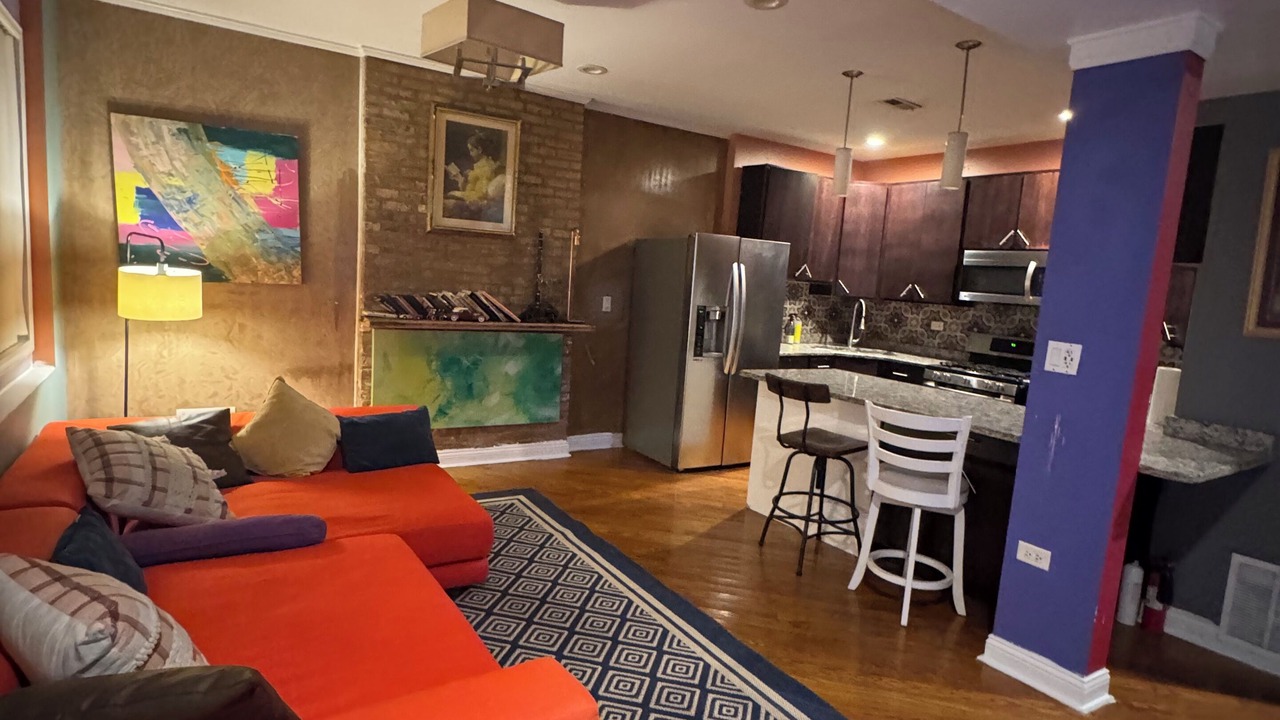 Photo of Livingroom in Near West Side