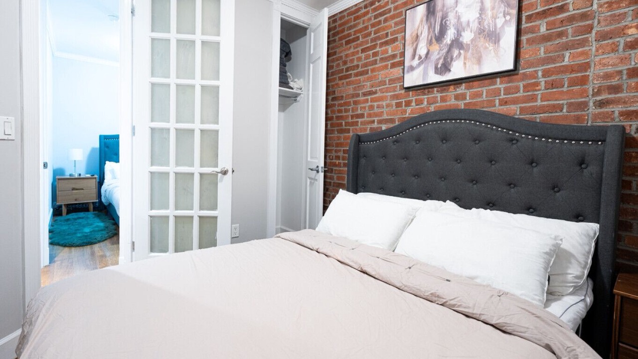 Photo of Bedroom in Midtown West
