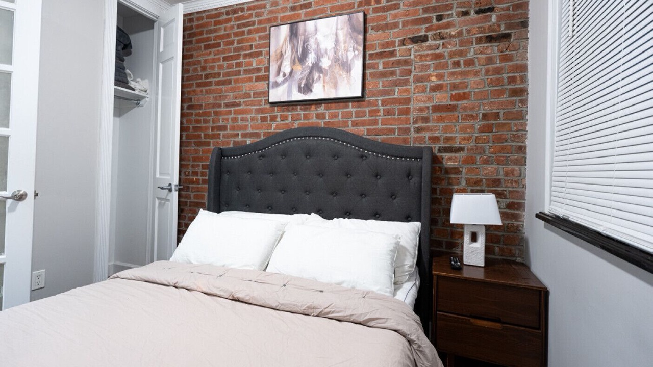 Photo of Bedroom in Midtown West
