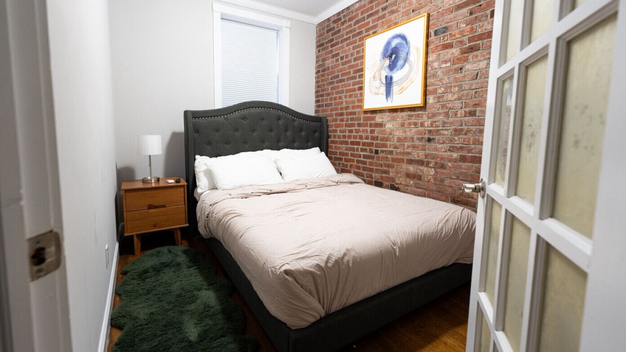Photo of Bedroom in Midtown West