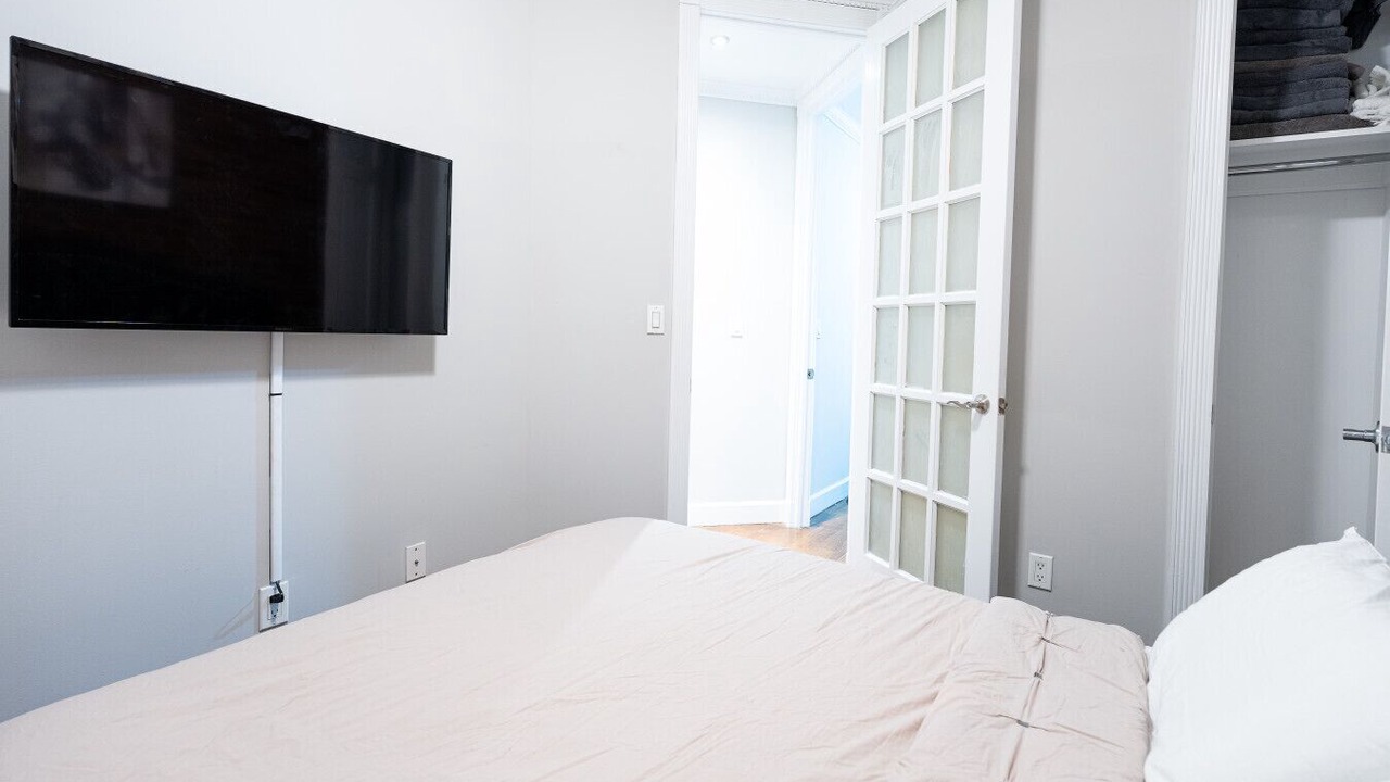 Photo of Bedroom in Midtown West