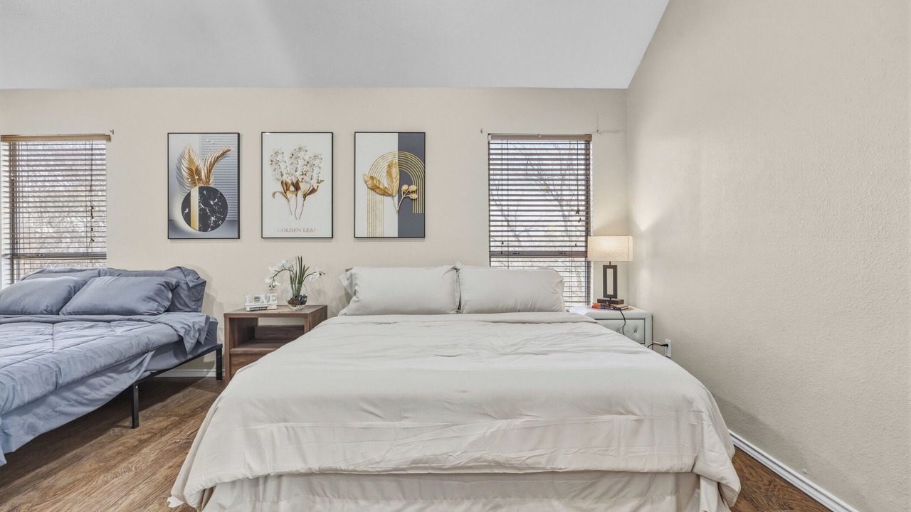 Photo of Bedroom in Manor