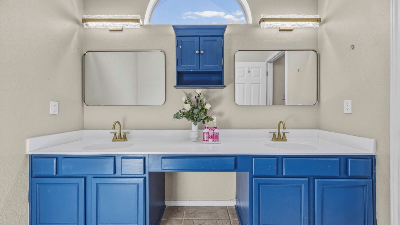 Photo of Bathroom in Manor