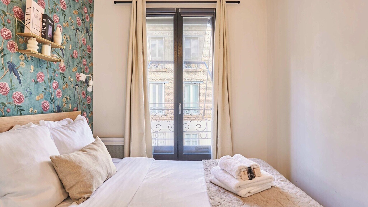 Photo of Others in Silly-Gallieni