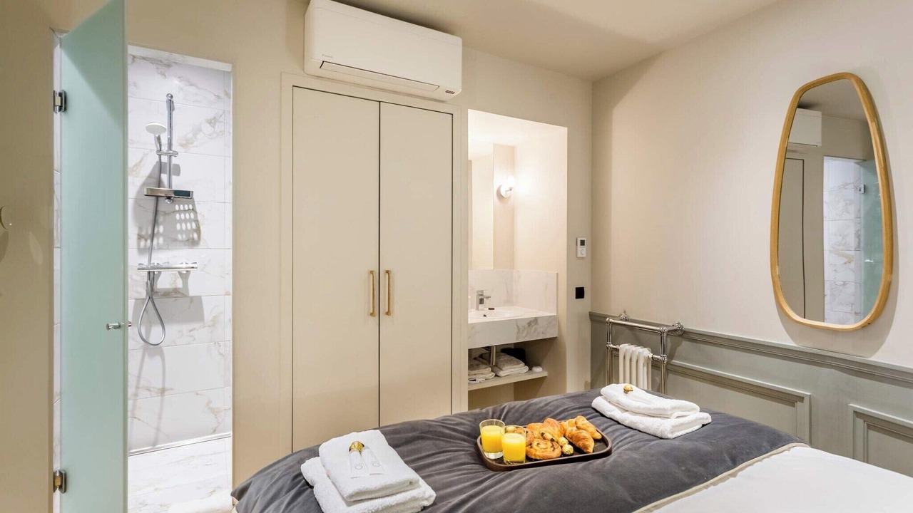 Photo of Others in Archives