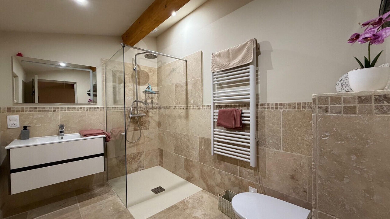Photo of Bathroom in Roquebrun