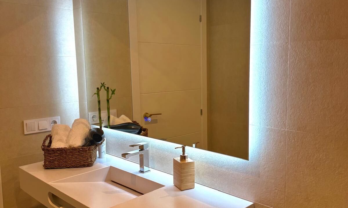 Photo of Bathroom in La Trinidad-San Juan y Todos los Santos