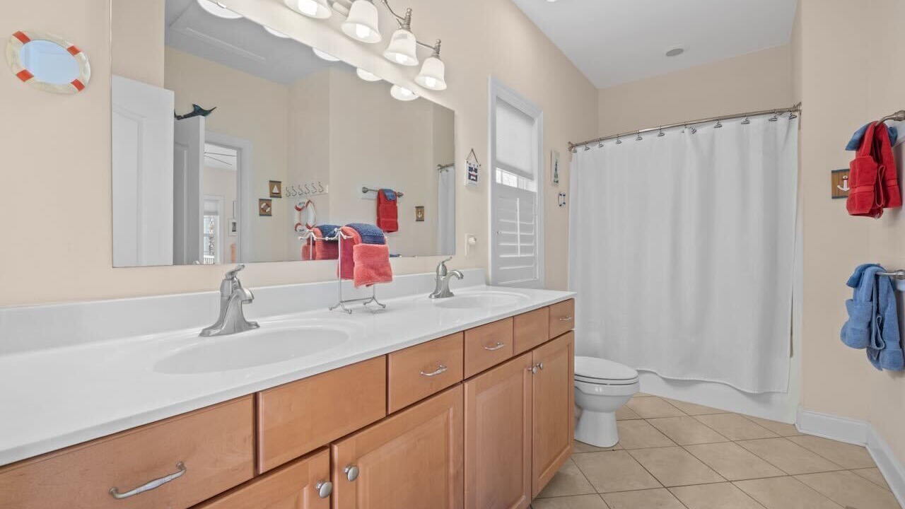 Photo of Bathroom in Bowling Green