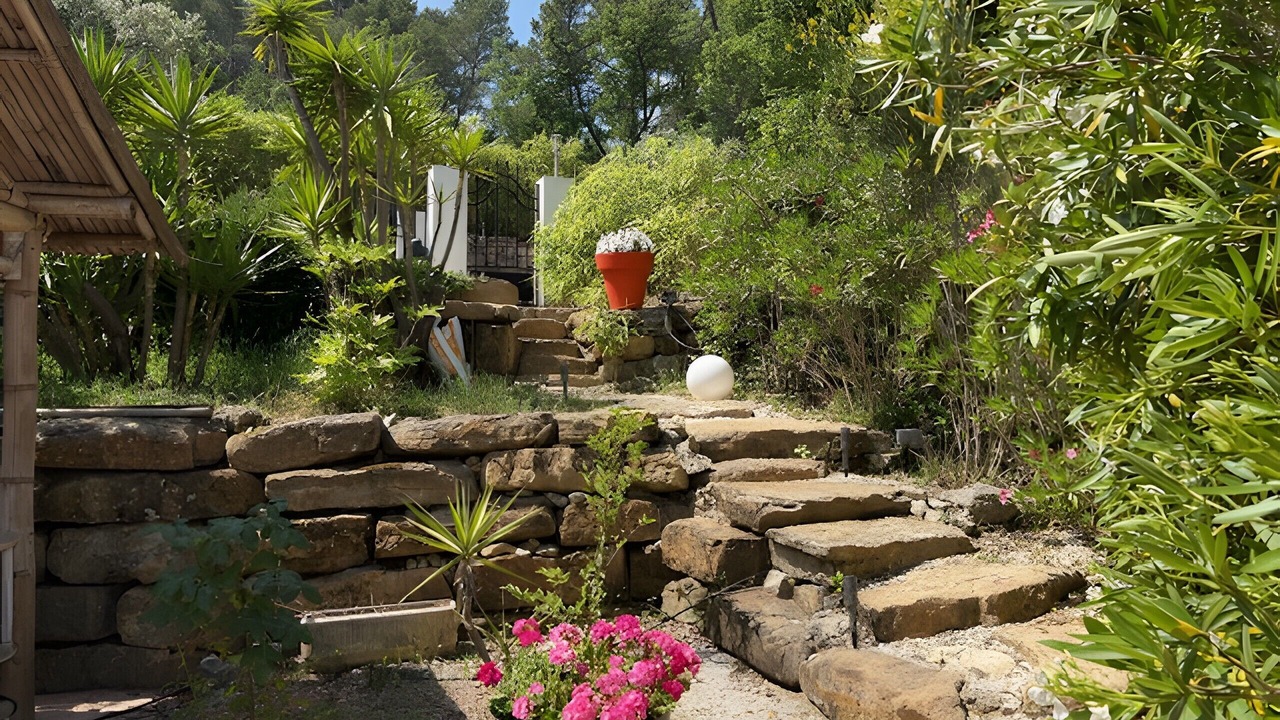 Photo of Outdoor in Tourrettes