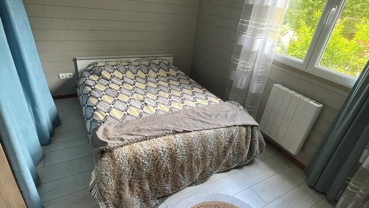 Photo of Bedroom in Saint-Remy-Sur-Durolle