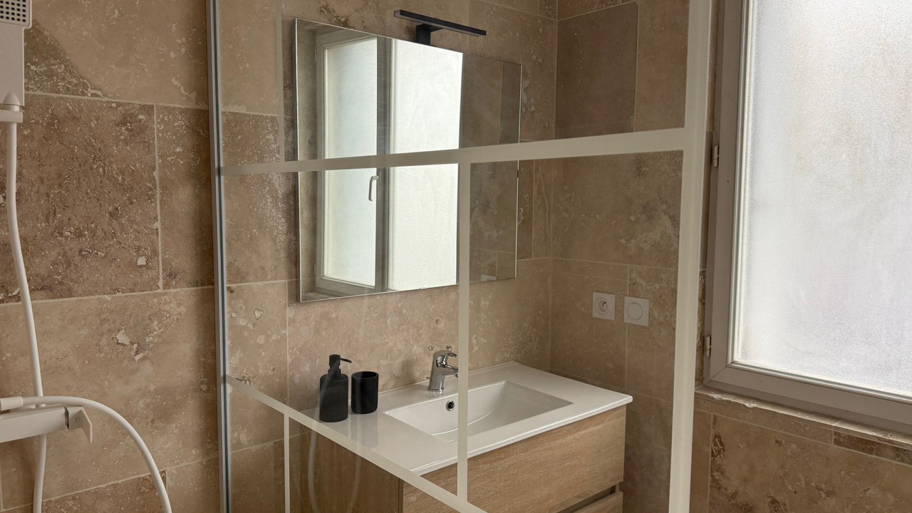 Photo of Bathroom in Evreux