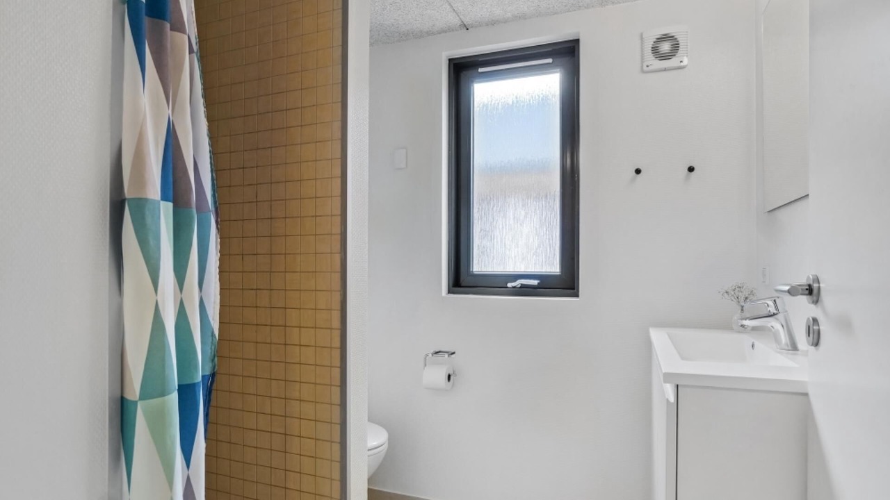 Photo of Bathroom in Holloselund