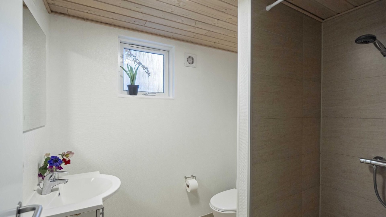 Photo of Bathroom in Holloselund