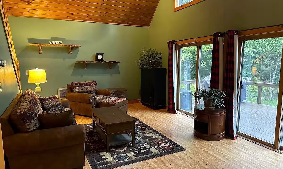Photo of Livingroom in Saranac Lake