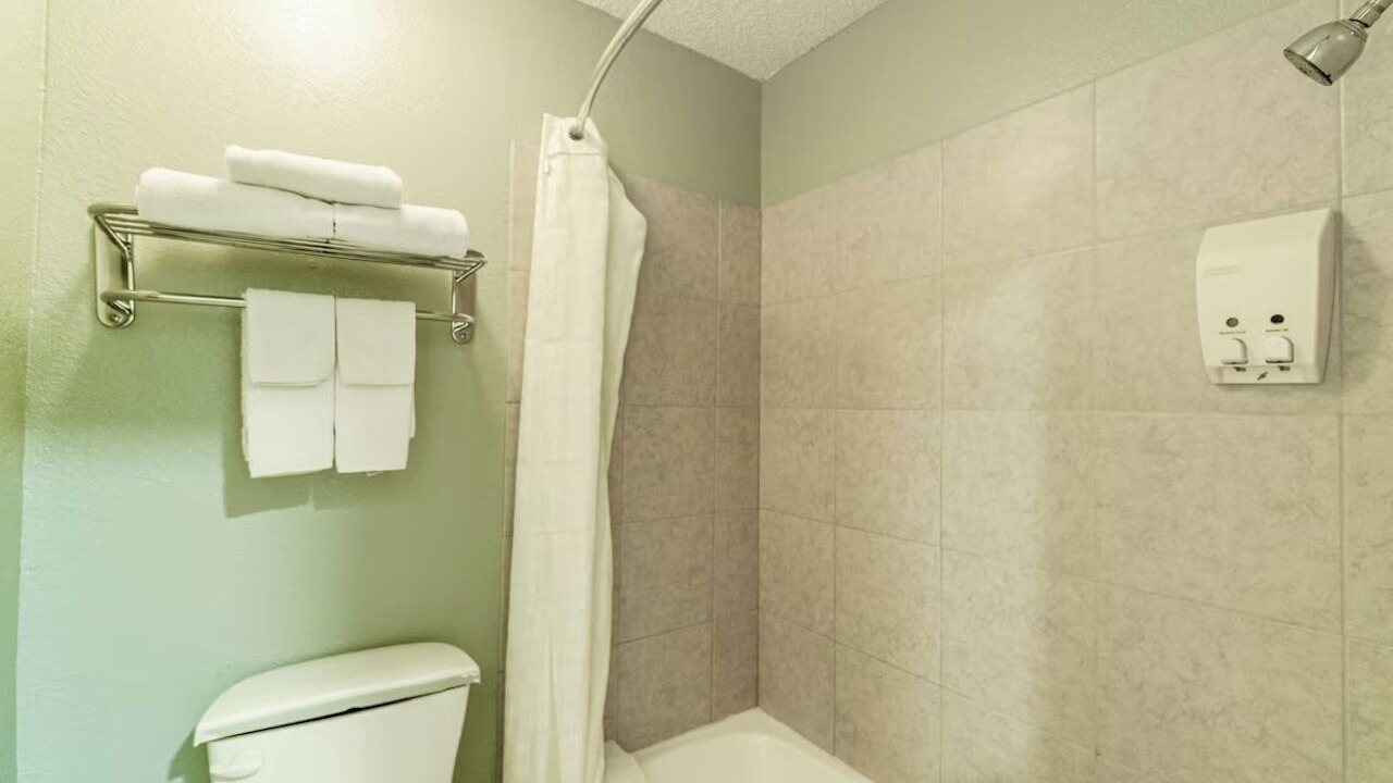 Photo of Bathroom in Ira
