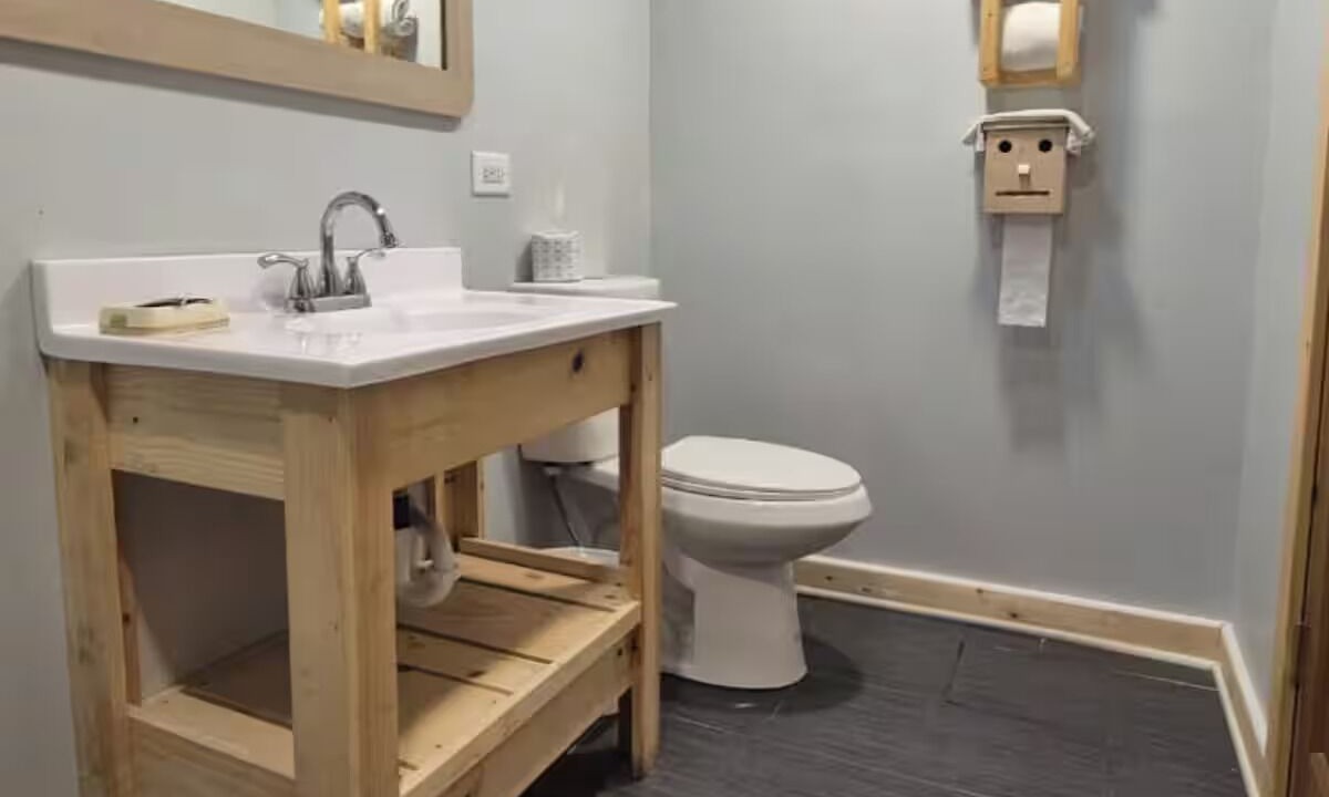 Photo of Bathroom in Des Plaines